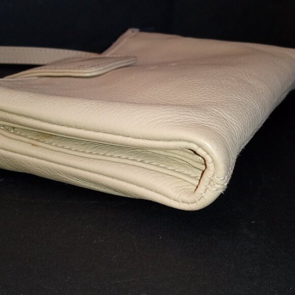 HEXAGONA PARIS Ivory Leather Crossbody Organizer Flat Profile - Picture 12 of 16